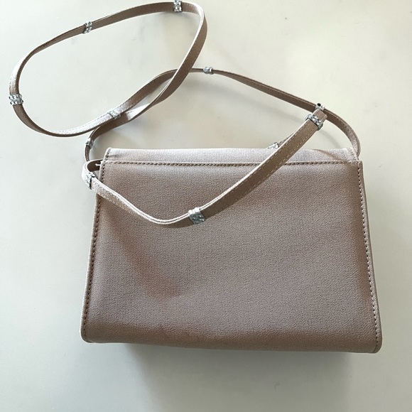 STUART WEITZMAN•taupe evening crossbody bag EUC - Picture 8 of 10